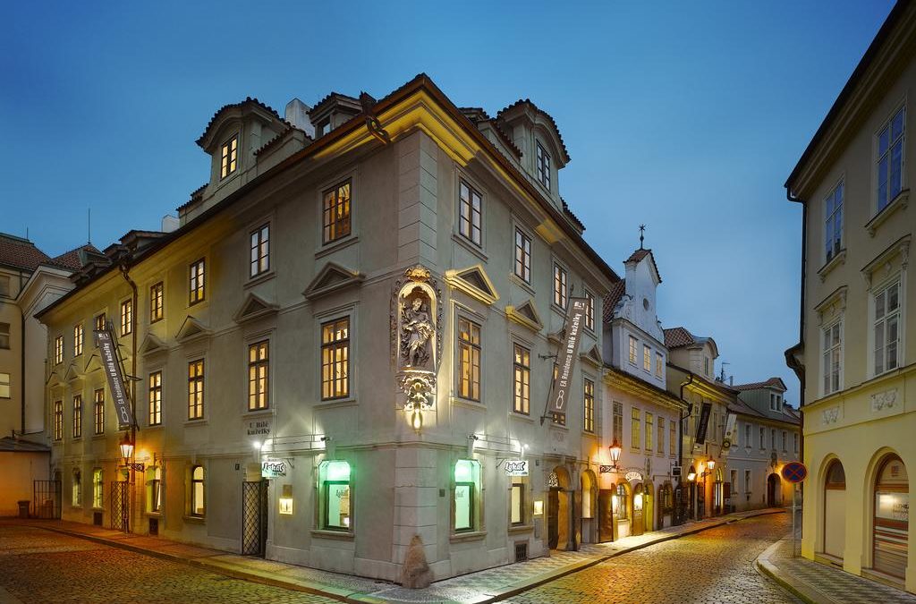 EA Residence u Bílé kuželky Prague